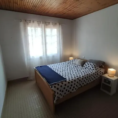 No B'elvi - Maison Situee A Epine - A 800 M